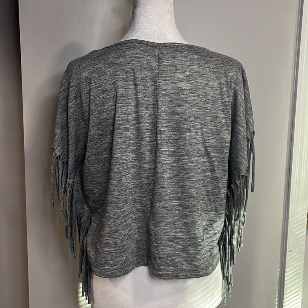 Forever 21 gray fringe southwestern print crop top - S - Picture 6 of 11